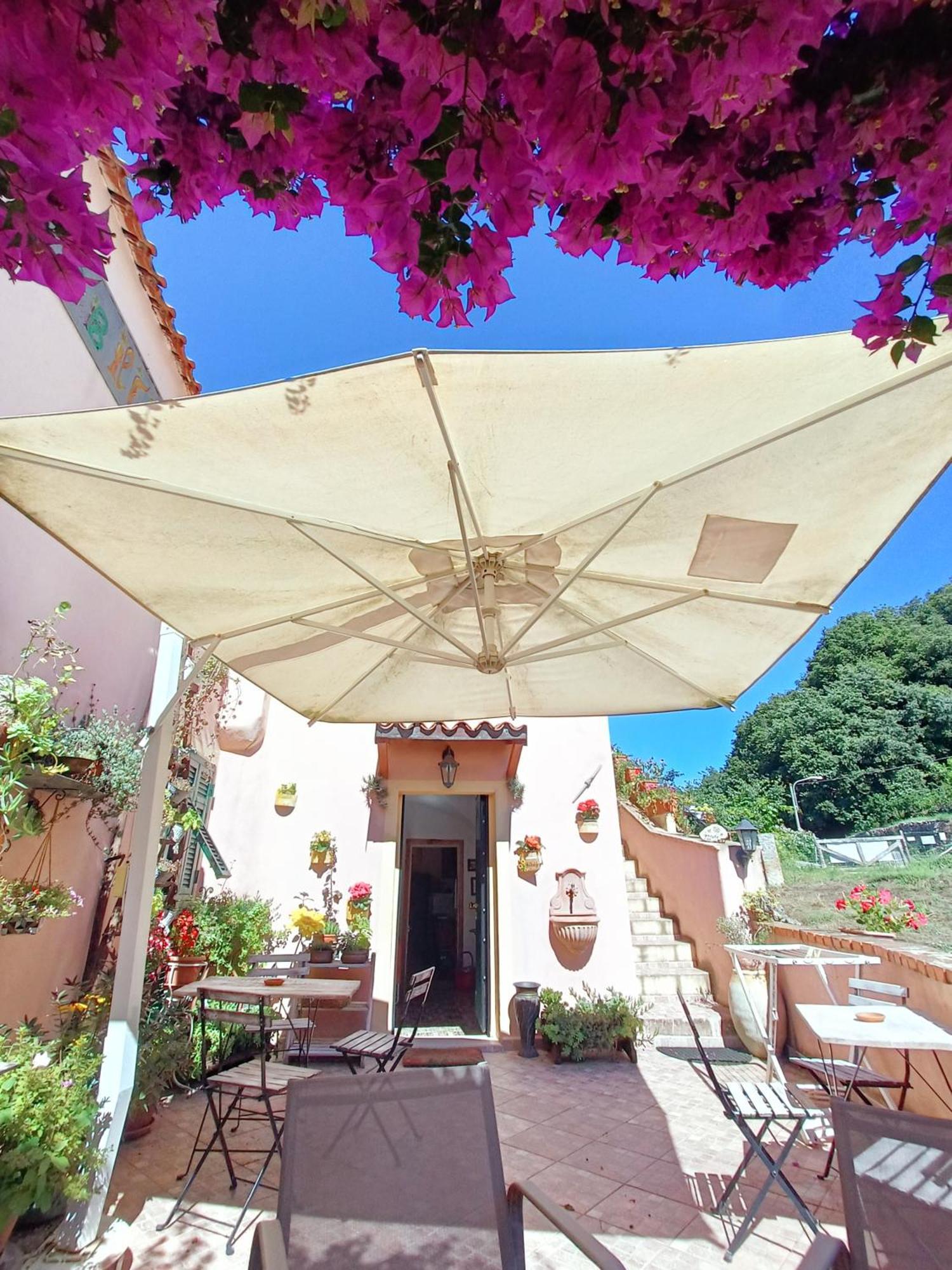 B&B Il Girasole 피날레리구레 외부 사진