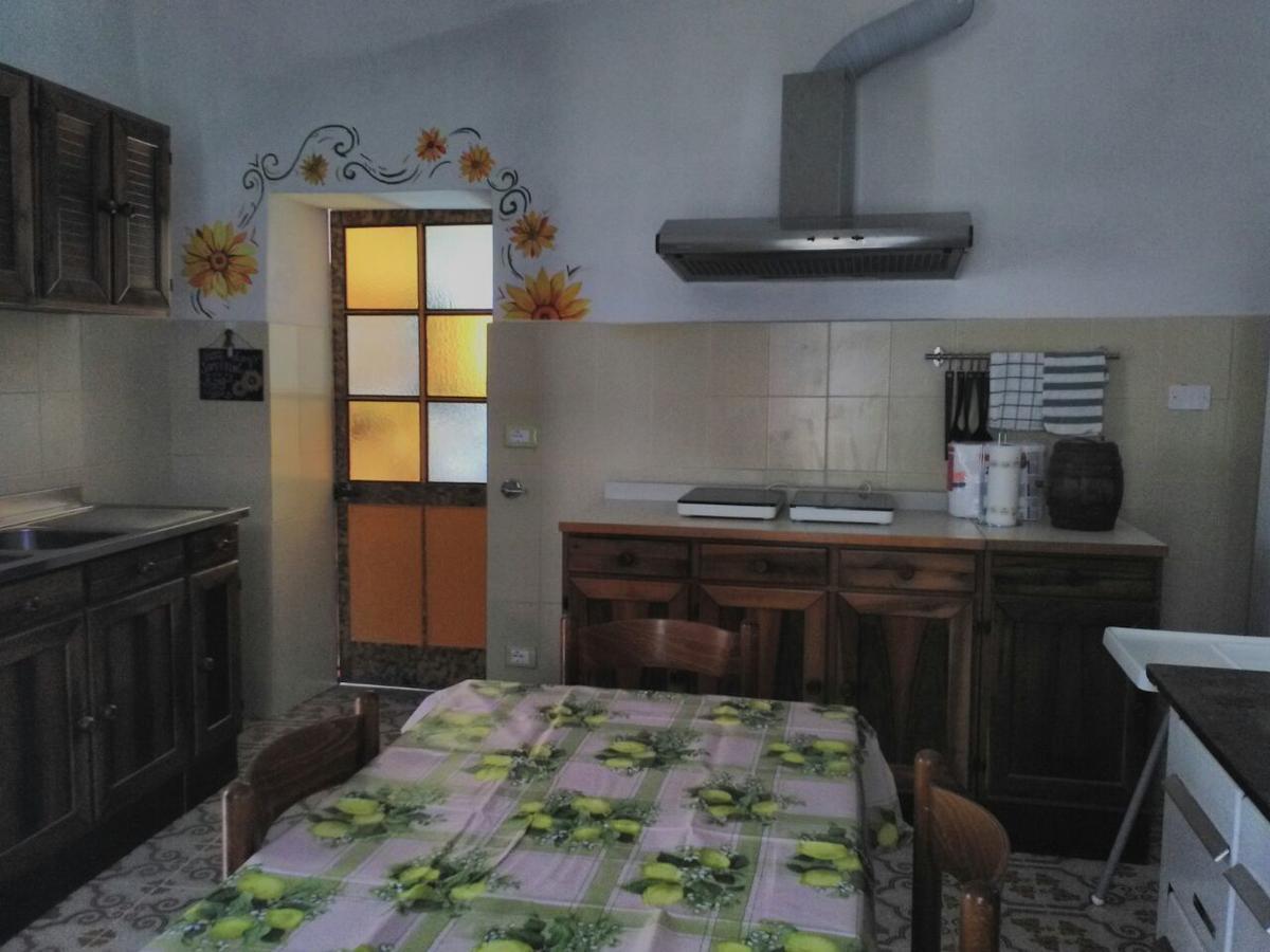 B&B Il Girasole 피날레리구레 외부 사진